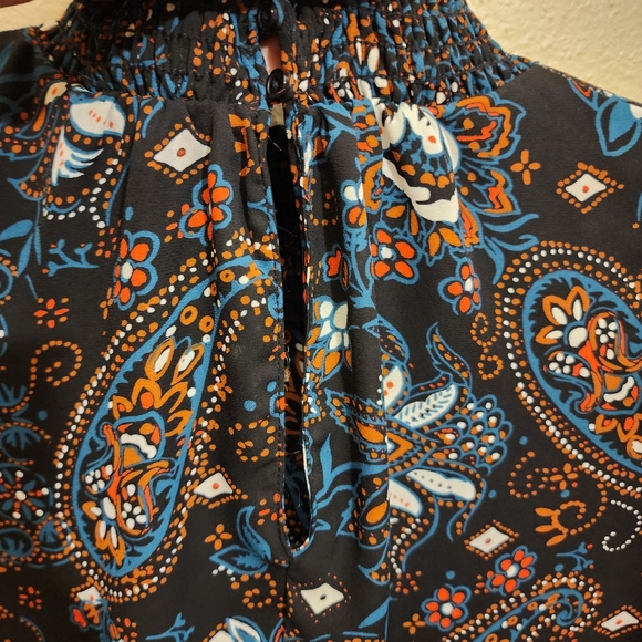 Lush Black Multicolored Floral Long Flutter Sleeve High Neck Blouse Size… - Picture 7 of 7